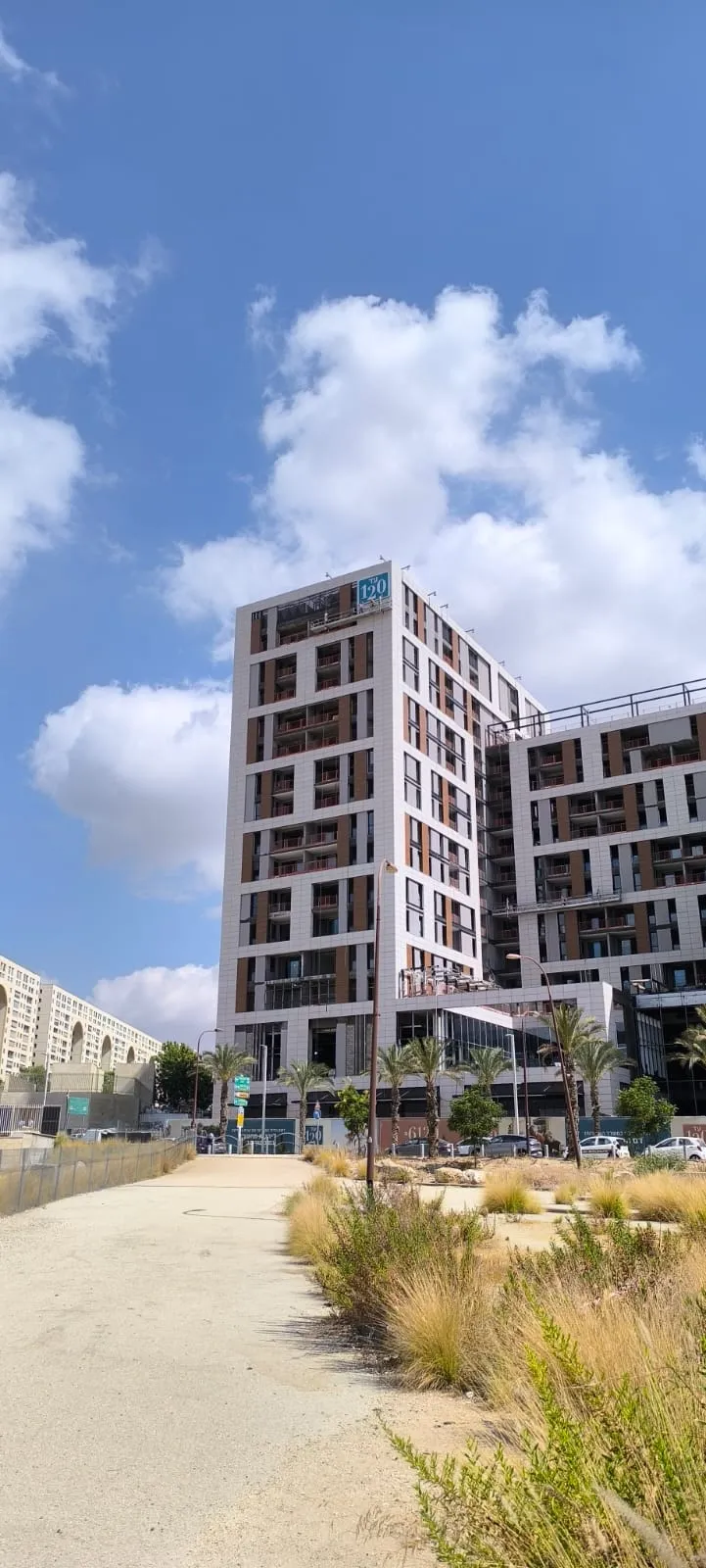 מודיעין עלית בניין בסגנון ייחודי